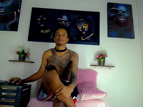 Tatoo Noah online show from 03/10/26, 05:07