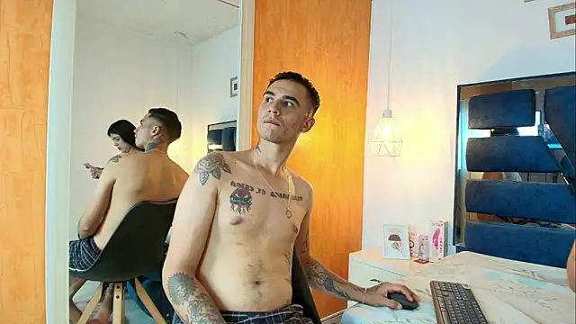 Irina and Max online show from 04/04/26, 08:17