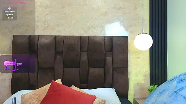 Snapshot of vicky_grey chatting on 02/25/26, 12:26 vicky grey online show from 02/25/26, 12:26