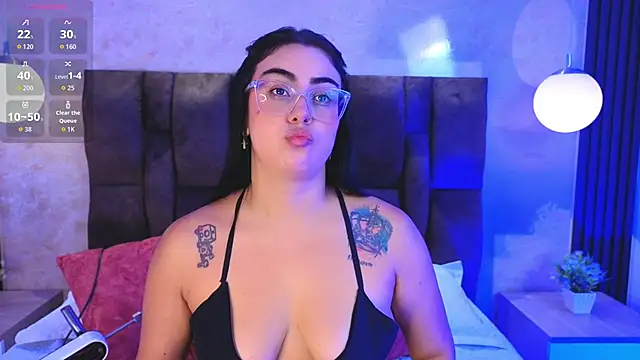 vicky grey online show from 04/28/26, 12:21