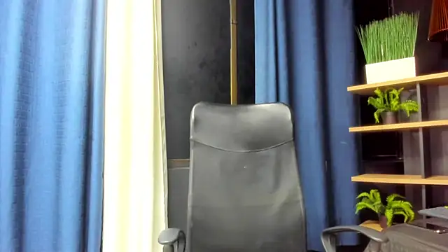 Tobias Vega online show from 04/18/26, 07:01