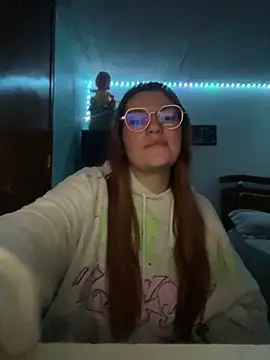 Snapshot of Vixroy7 chatting on 02/28/26, 01:06 Vixroy7 online show from 02/28/26, 01:06