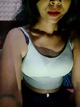 Ayesha Khan1 online show from 04/01/26, 11:35