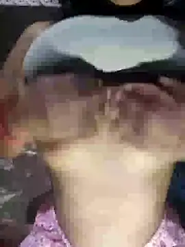 Ayesha Khan1 online show from 04/12/26, 11:43