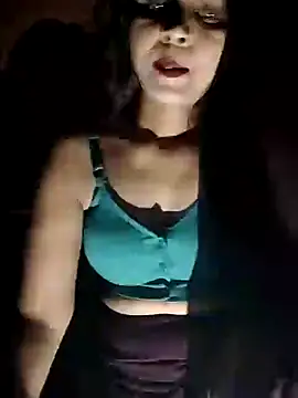 Ayesha Khan1 online show from 04/26/26, 07:39