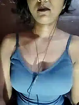 Snapshot of Ayesha_Khan1 chatting on 05/27/26, 12:51 Ayesha Khan1 online show from 05/27/26, 12:51