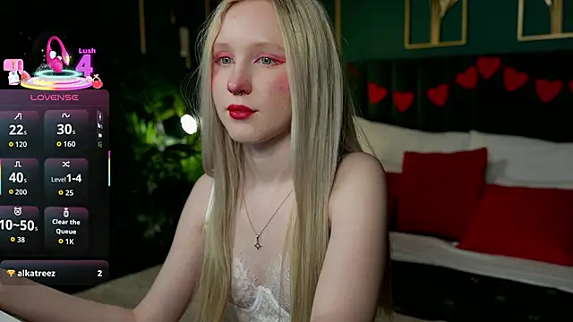 Snapshot of Sia_Hart chatting on 02/17/26, 06:03 Sia Hart online show from 02/17/26, 06:03