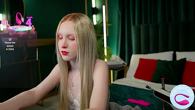 Snapshot of Sia_Hart chatting on 02/25/26, 06:06 Sia Hart online show from 02/25/26, 06:06