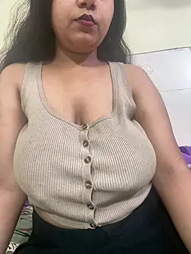 Snapshot of Real_Roma chatting on 02/20/26, 05:13 Real Roma online show from 02/20/26, 05:13