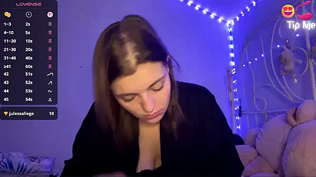 Snapshot of MistressBabe chatting on 02/09/26, 05:39 MistressBabe online show from 02/09/26, 05:39