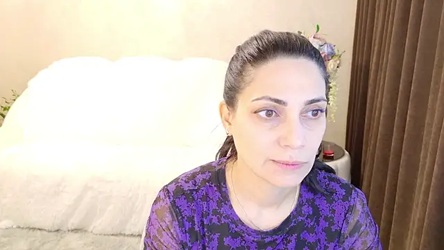 Snapshot of LovelyBeatrice chatting on 02/16/26, 06:20 LovelyBeatrice online show from 02/16/26, 06:20