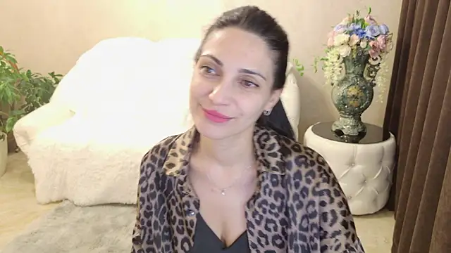 Snapshot of LovelyBeatrice chatting on 03/01/26, 11:01 LovelyBeatrice online show from 03/01/26, 11:01