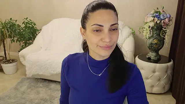 LovelyBeatrice online show from 03/19/26, 07:01