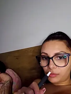 Snapshot of HiddendesireXO01 chatting on 02/17/26, 08:26 HiddendesireXO01 online show from 02/17/26, 08:26