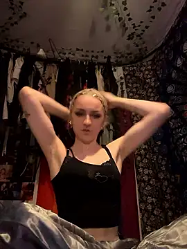 bambibabyy online show from 01/18/26, 04:00