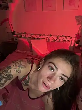 Snapshot of ValenciaTheVixenXX chatting on 02/24/26, 08:18 ValenciaTheVixenXX online show from 02/24/26, 08:18