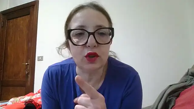 Snapshot of Miasexmilf chatting on 02/25/26, 07:18 Miasexmilf online show from 02/25/26, 07:18