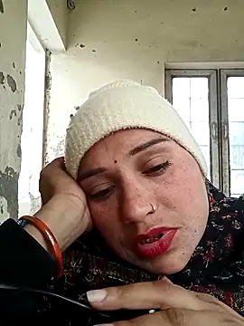 Snapshot of Cute-karisma1234 chatting on 02/03/26, 03:59 Cute-karisma1234 online show from 02/03/26, 03:59