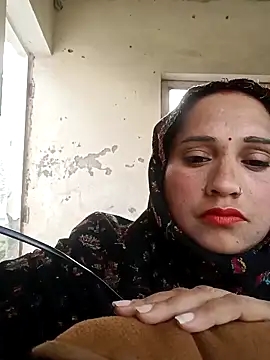 Snapshot of Cute-karisma1234 chatting on 02/08/26, 01:53 Cute-karisma1234 online show from 02/08/26, 01:53