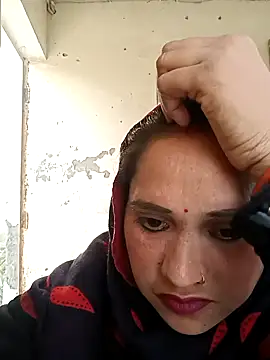 Snapshot of Cute-karisma1234 chatting on 02/11/26, 02:16 Cute-karisma1234 online show from 02/11/26, 02:16