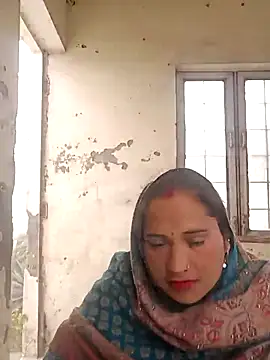 Snapshot of Cute-karisma1234 chatting on 02/26/26, 02:10 Cute-karisma1234 online show from 02/26/26, 02:10