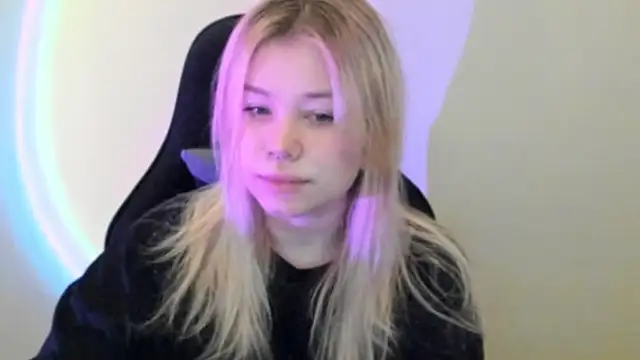 Lulu Di online show from 02/19/26, 01:56