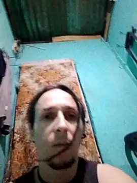 Snapshot of AxelFrost chatting on 02/11/26, 03:22 AxelFrost online show from 02/11/26, 03:22