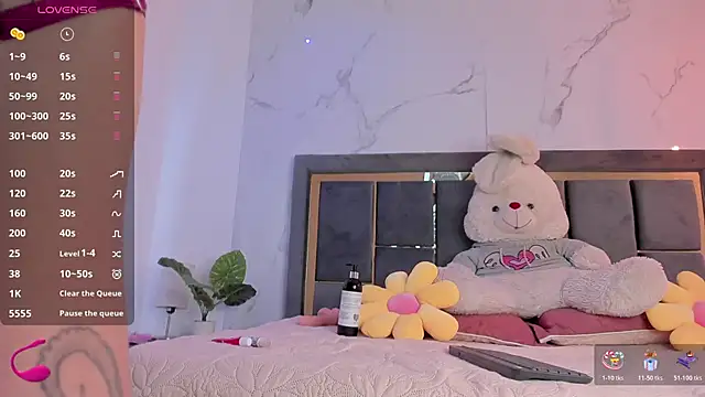 Snapshot of Doll_Luna_ chatting on 02/11/26, 03:11 Doll Luna online show from 02/11/26, 03:11