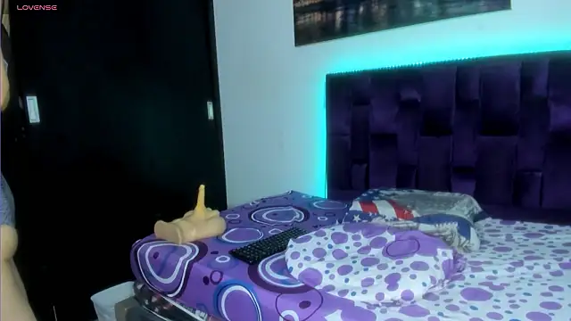 Ninna Vergara online show from 02/10/26, 01:32