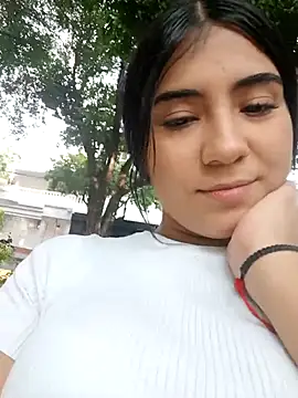 Snapshot of Ailen-cute chatting on 02/07/26, 08:34 Ailen-cute online show from 02/07/26, 08:34