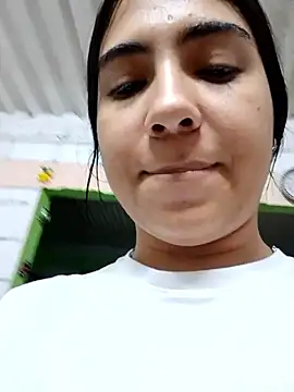 Snapshot of Ailen-cute chatting on 02/13/26, 04:30 Ailen-cute online show from 02/13/26, 04:30