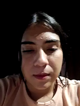 Snapshot of Ailen-cute chatting on 02/14/26, 05:26 Ailen-cute online show from 02/14/26, 05:26