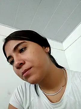 Snapshot of Ailen-cute chatting on 02/24/26, 03:32 Ailen-cute online show from 02/24/26, 03:32