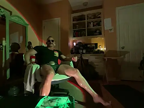 daddydonkey84 online show from 04/29/26, 05:33