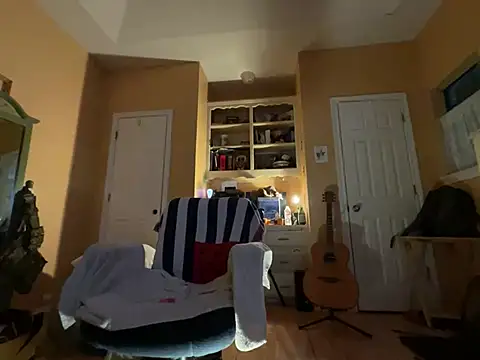 daddydonkey84 online show from 06/05/26, 05:47