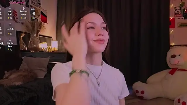 Kendaliby  online show from 02/20/26, 01:57