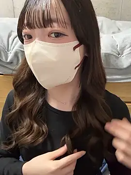 Snapshot of Hazuki_45 chatting on 02/02/26, 04:33 Hazuki 45 online show from 02/02/26, 04:33