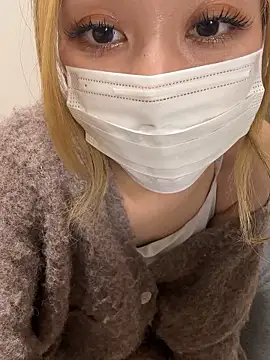 Snapshot of yui__yuichan chatting on 04/06/26, 10:05 yui yuichan online show from 04/06/26, 10:05