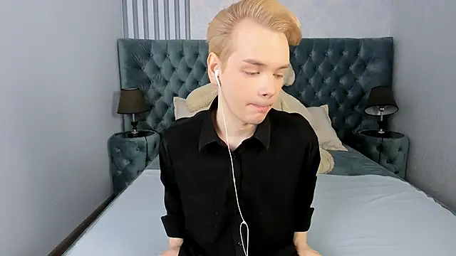 Snapshot of Je_Salvatore chatting on 02/04/26, 07:47 Je Salvatore online show from 02/04/26, 07:47