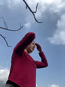 Snapshot of Lyn-be99 chatting on 02/26/26, 03:49 Lyn-be99 online show from 02/26/26, 03:49