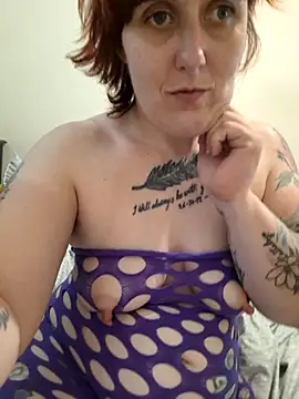 Snapshot of Tiara_XOX chatting on 07/07/26, 10:41 Tiara XOX online show from 07/07/26, 10:41