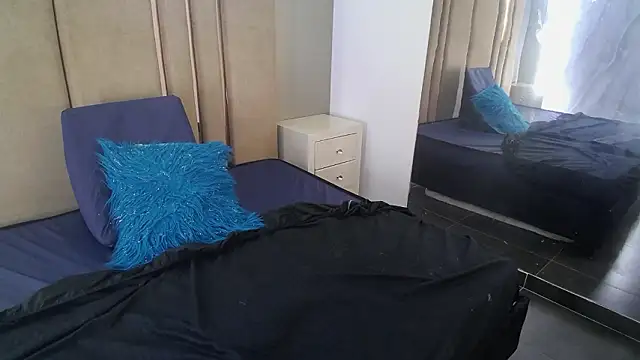 liliana pink online show from 02/23/26, 11:57