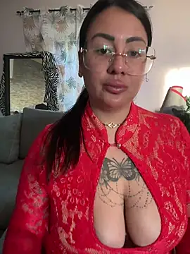 Melissa-suisse online show from 04/15/26, 04:58