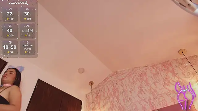 Snapshot of SOPHIIE_LUX_ chatting on 03/03/26, 07:20 SOPHIIE LUX online show from 03/03/26, 07:20