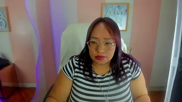 Snapshot of Shara_Oz chatting on 02/05/26, 03:11 Shara Oz online show from 02/05/26, 03:11