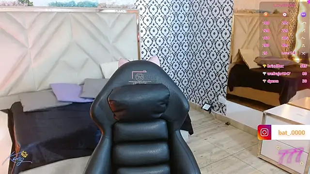 Laulin tay online show from 04/15/26, 03:13