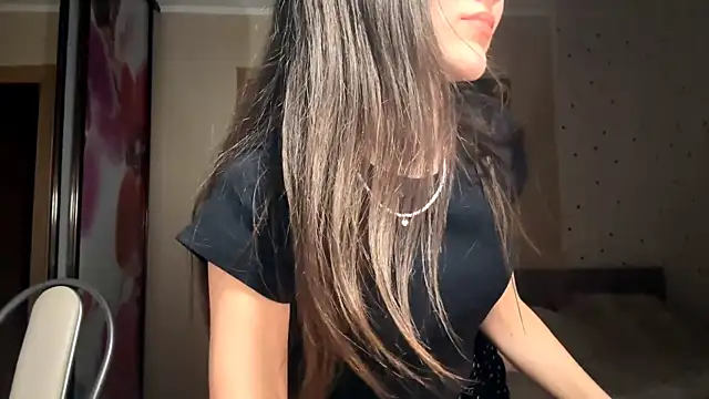 Snapshot of Kiaicatie chatting on 02/04/26, 05:52 Kiaicatie online show from 02/04/26, 05:52