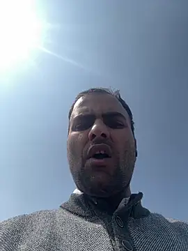 Snapshot of hardlysuck chatting on 02/26/26, 07:40 hardlysuck online show from 02/26/26, 07:40