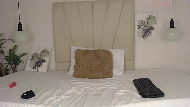 Ashley Ebony   online show from 02/20/26, 12:38