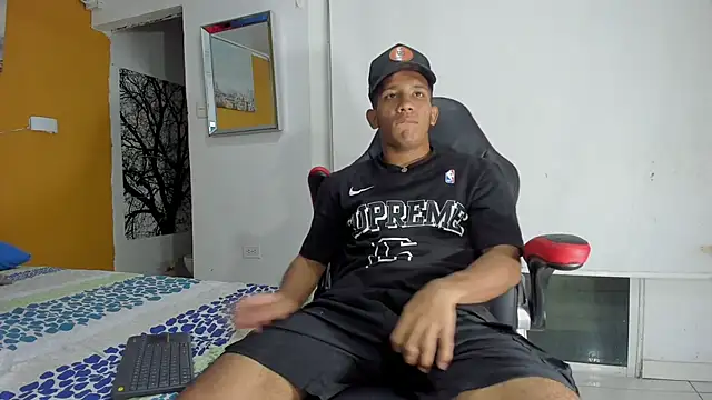 Snapshot of ricky_spensar23cm_ chatting on 03/04/26, 02:17 ricky spensar23cm online show from 03/04/26, 02:17